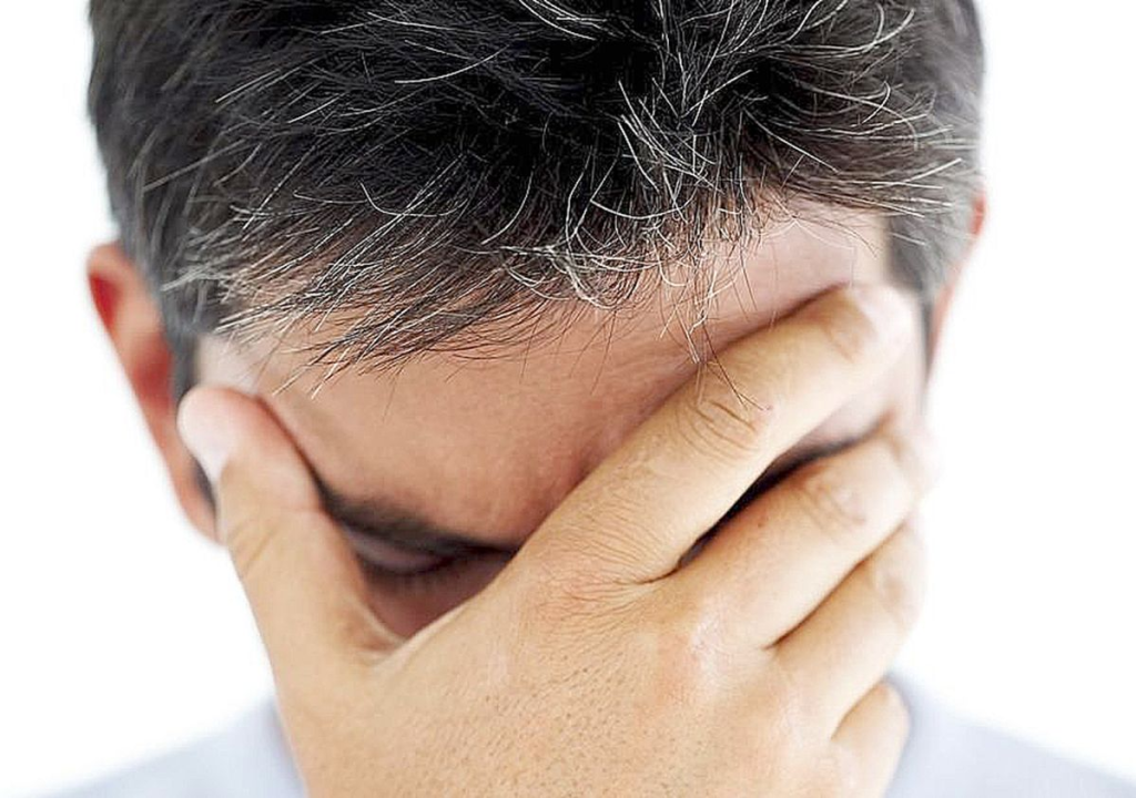 TÓC BẠC SỚM